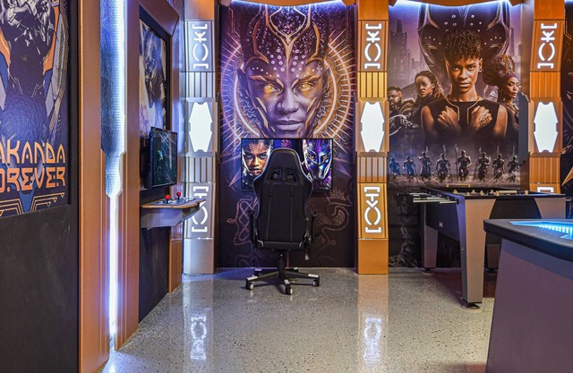 Wakanda Game Room Treehouse Bunks and Resort Style Pool Villa Near Disney