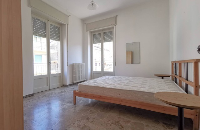 Wake Up by the Sea: Cozy Family Apartment, just steps from the beach