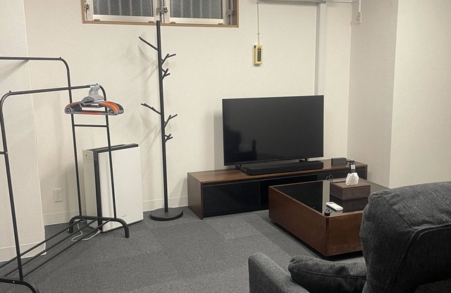 Walking distance to sightseeing spots, Ueno and Asakusa. We offer a relaxing space in a residential area with a downtown atmosphere.