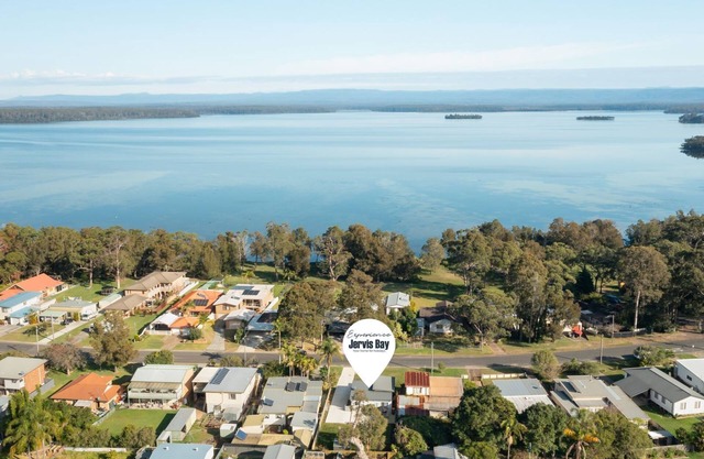 Wanderer by Experience Jervis Bay