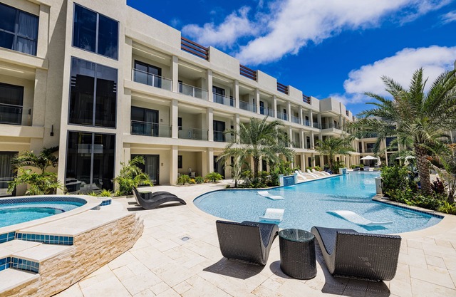 Wariruri 3-19 Luxurious Apartment, with ocean view balcony, Noord, Aruba