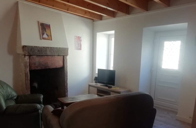 Warm house in central Brittany