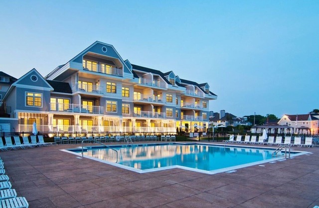 Water's Edge Resort and spa w indoor and outdoor pool and beach. Condo Sleeps 6