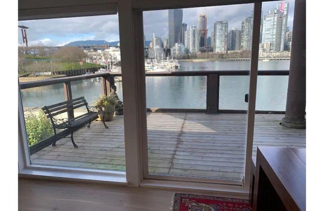 Waterfront home on sea wall, expansive ocean view