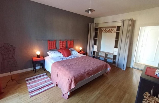 Waterfront housing, town center