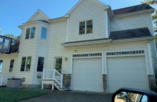 Waterfront, private, 2 bedroom apartment