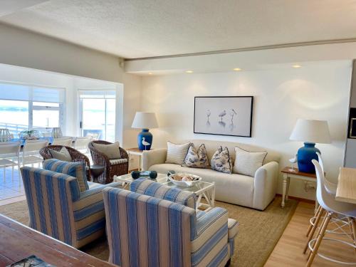 Waterfront Seafront cottage C3