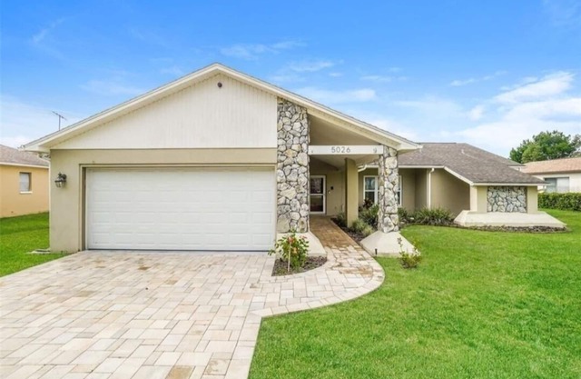 Weeki Wachee Getaway – Private Pool, WiFi & More!