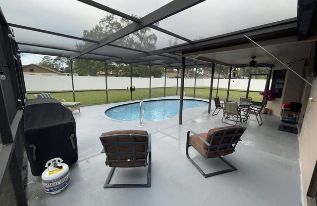 Weeki Wachee Springs Pool home Mermaid Getaway and Family Retreat.