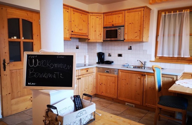 Welcome! Or as we say: "GriÃŸ enk!"