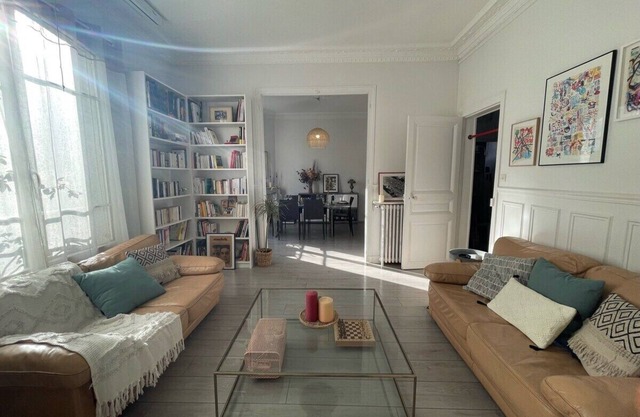 Welcome to our family home with garden near Paris