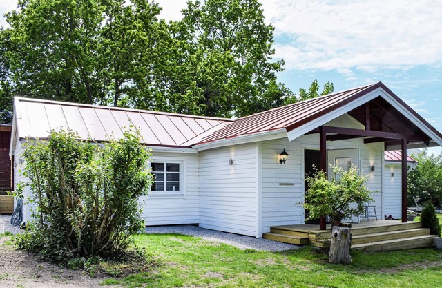 Welcome to this cottage, located only 400 meters to the fishing sea in the Blekinge archipelago and