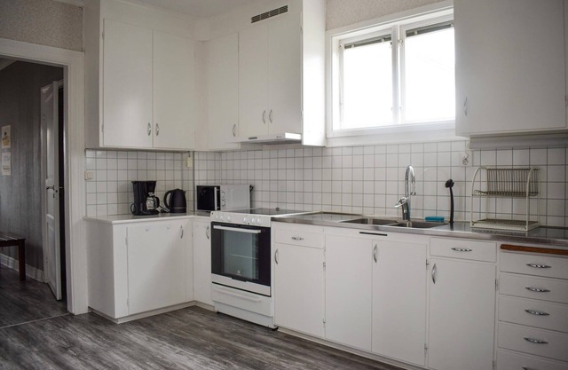 Welcome to this spacious vacation home where you and your loved ones can spread out on two floors.