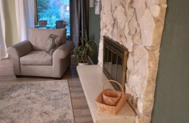 Welcome to Wildwood Cottage Shared Lodging -short term stays for professionals.