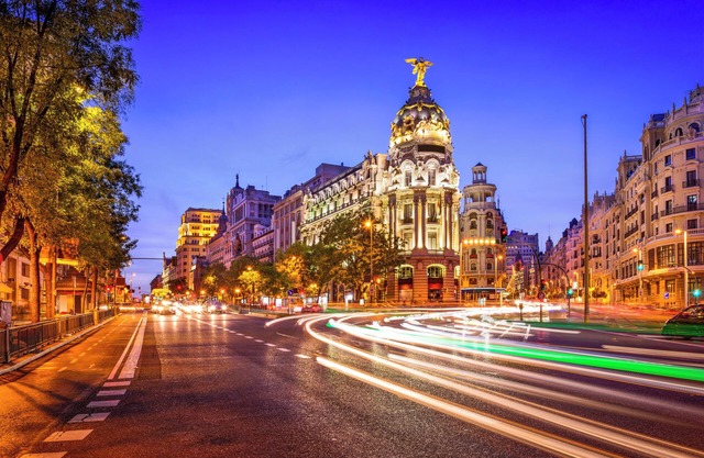 Welcome to your dream stay in the heart of Madrid!