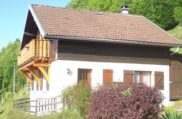 well-located chalet with mountain views