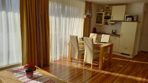 Wellness Ferienwohnung mit Bademantelgang zur Therme