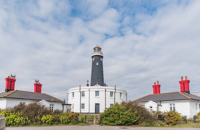 West Cottage - charming seaside cottage by Bloom Stays - 4 guests in 2 bedrooms