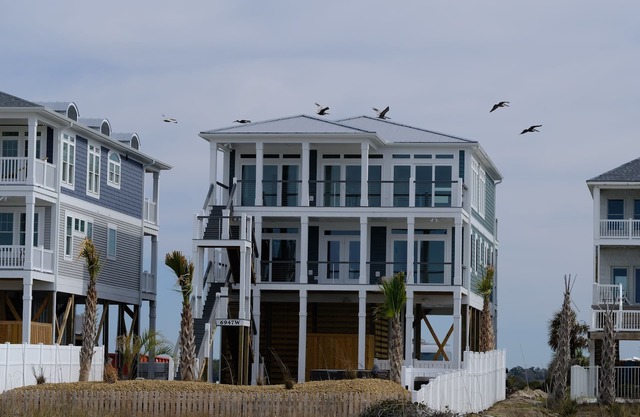 West End, Oceanfront, Heated Pool, Hot Tub, Elevator, Dogs OK, October discount!