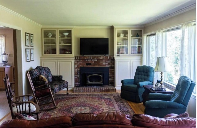Westside Vista Wine Country Guest House