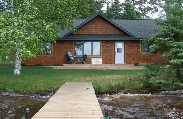 Westview Retreat on Solberg Lake
