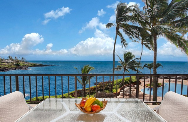 Whalers Cove #222 By Parrish Kauai: premier condo w/ocean & sunset views! steps
