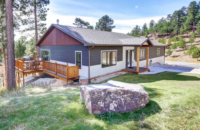 Whispering Pines Retreat - beautiful new cabin
