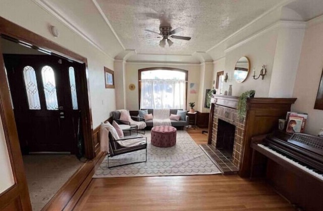 “White House” near SF; pet, kids, 12 people & more