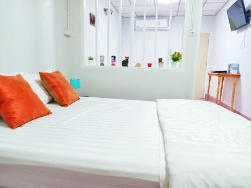 whole house for 5 guests 3 beds