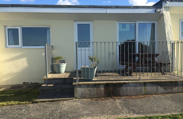 Widemouth Waves Chalet