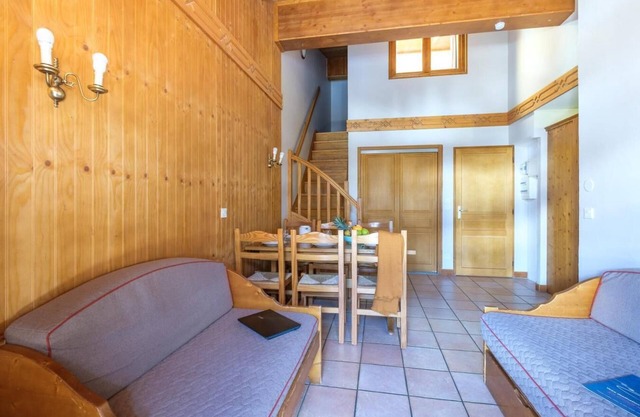 Wifi, 200m from ski slopes, fitness, sauna, balcony, parking, tv, ski locker, 49m², Val Cenis
