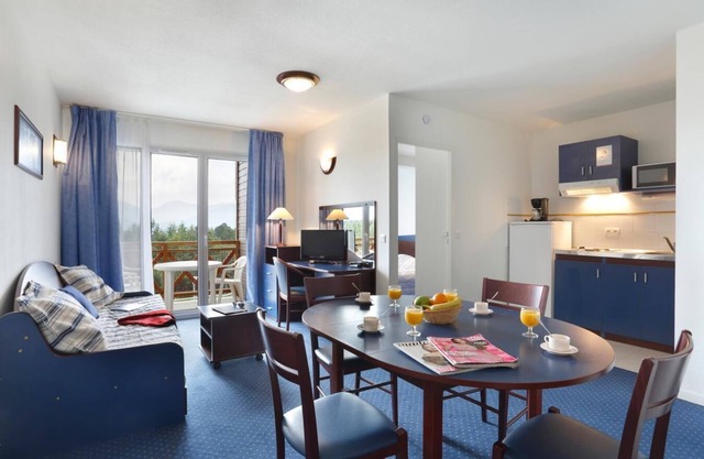 Wifi, fitness, terrace, balcony, tv, ski locker, 25m², Pyrénées 2000