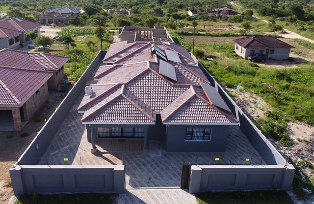 WIMBAYI GUESTHOUSE & BnB