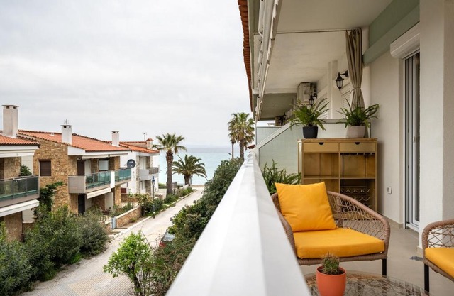 WineAfterSun Chaniotis Beach&Waves