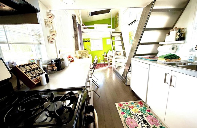 Wing In It | 1 Bed, 1 Bath