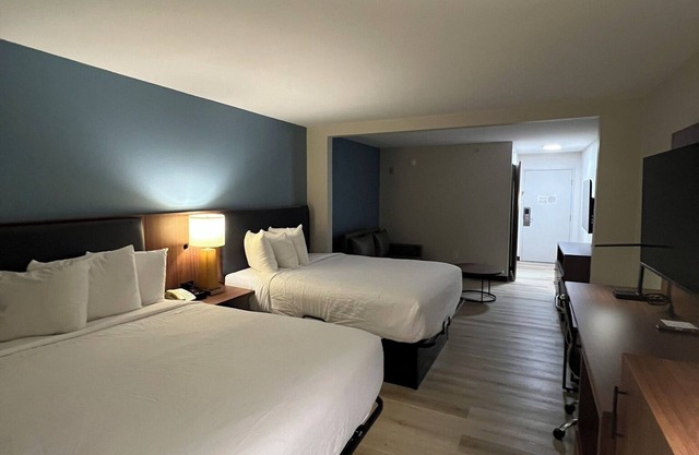 Wingate by Wyndham Dublin Near Claytor Lake State Park