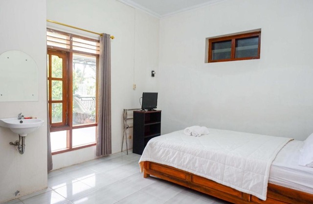 Wisma Sanggrahan Syariah Yogyakarta Mitra RedDoorz