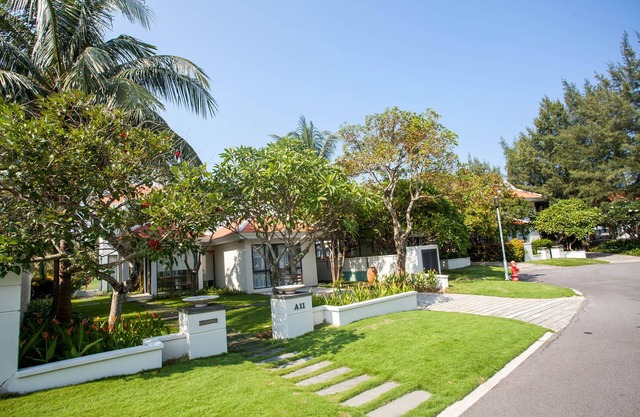 Wonderful Golf Course View Pool Villas in Beach Resort- 3BR