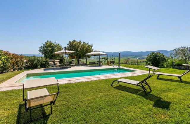 Wonderful villa for 10 people with WIFI, private pool, TV, patio and panoramic view