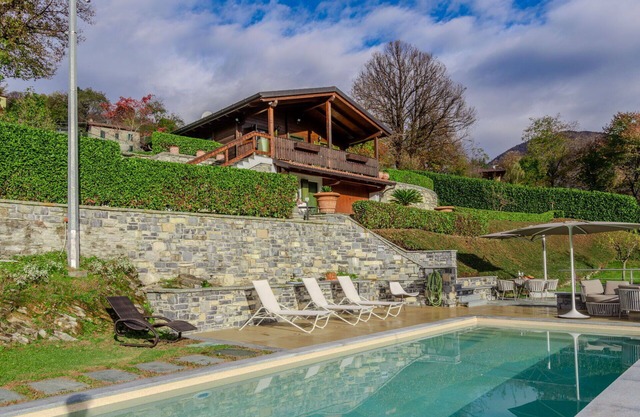 Wonderful private villa for 6 people with A/C, WIFI, private pool, TV, terrace and panoramic view