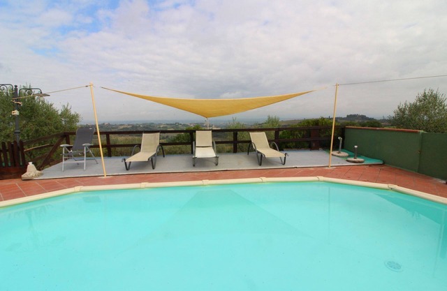 Wonderful private villa for 15 people with private pool, WIFI and TV, close to Montepulciano
