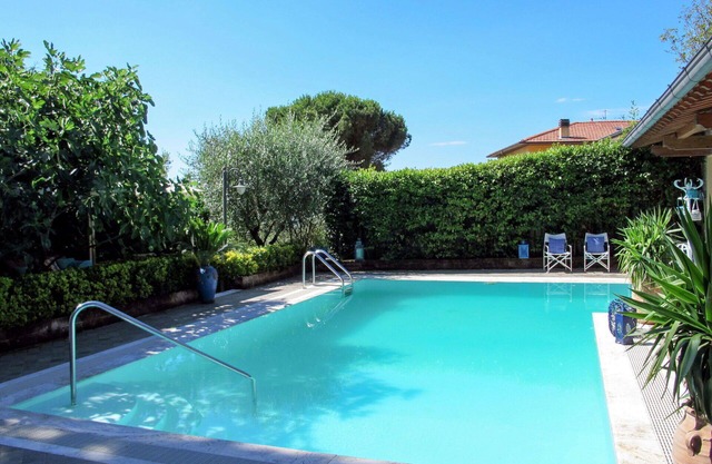 Wonderful private villa for 9 people with A/C, WIFI, private pool, TV, patio and pets allowed