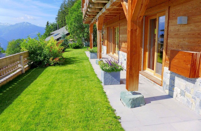 Wonderful private villa for 10 guests with WIFI, TV and balcony