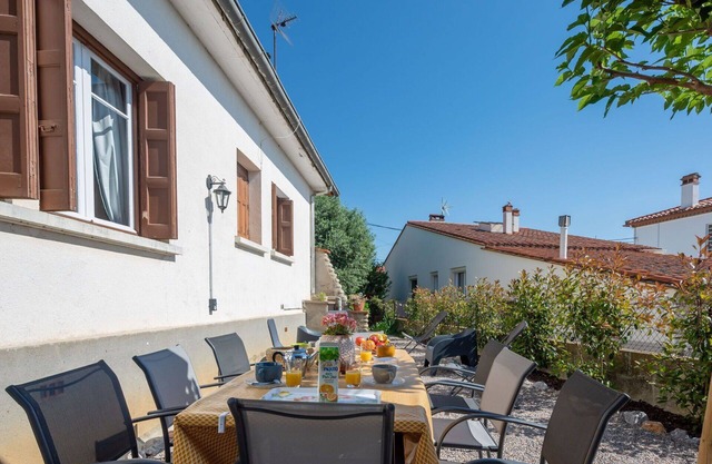 Wonderful private villa for 7 people with TV and terrace