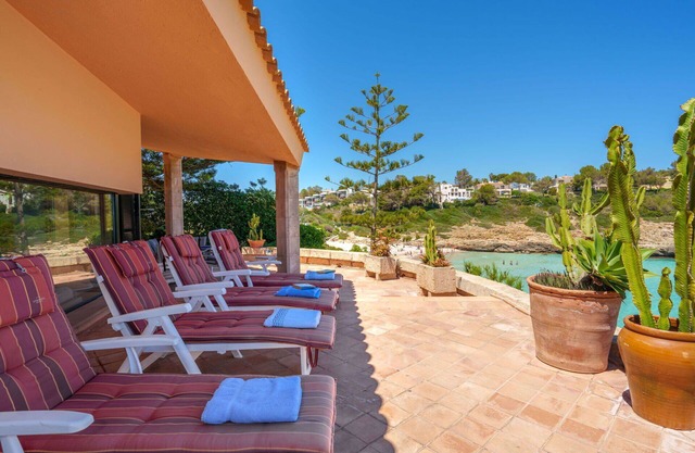 Wonderful private villa for 4 people with WIFI, TV, patio and panoramic view