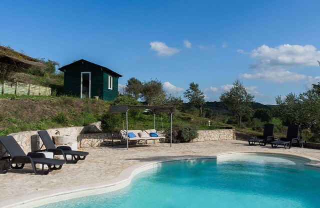 Wonderful private villa for 6 guests with pool, A/C, WIFI, hot tub and TV