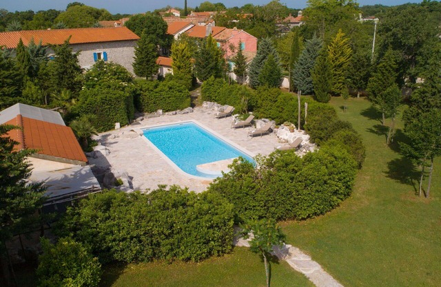 Wonderful private villa for 12 people with private pool, A/C, WIFI, TV, terrace and pets allowed