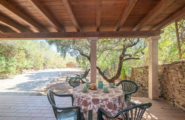 Wonderful private villa for 8 people with WIFI, TV and patio