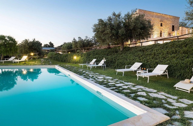 Wonderful private villa with sauna, WIFI, hot tub, private pool, A/C, TV, terrace and panoramic .