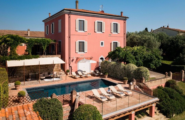 Wonderful Villa for 11 People with private pool